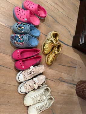 Size 1 bundle with Crics, converse, Zara, heelys